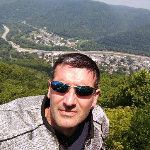 Tomas8878's profile picture. Looking for whoever!  Not getting any younger.  Add me if you want perhaps together we can find something to do  https://t.co/BAXj44PbA3