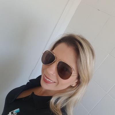 Bru
Praia⛱ e Montanha 🌲 Verão 🌞 Outono🍁 SP - BR 🏙28🌹Jiu Jitsu 💙 Mamãe do Chopp 🐶cinema 🎬 música 🎶🤗♋