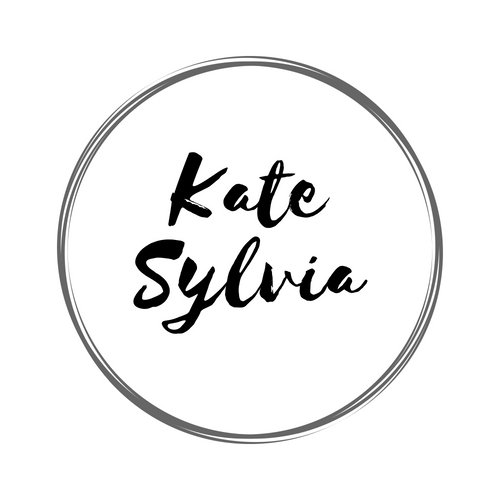 Writer, ASMRtist, essentially all about the feel goods. 🖤 check out @katesylviaworks on Instagram and https://t.co/fnOU7LNvxk for my latest writing