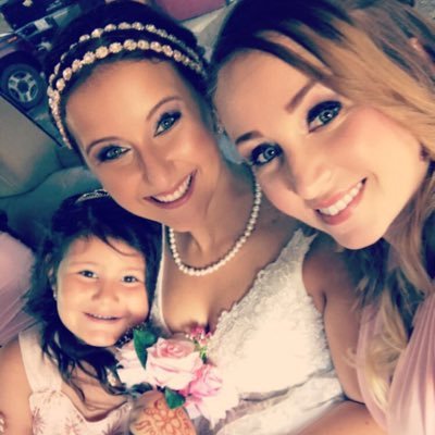 glaweezy's profile picture. she/her,
teacher, mother, residing on treaty 6 territory
#BLM