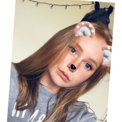 AmyRose016's profile picture. idk what I’m doing :)