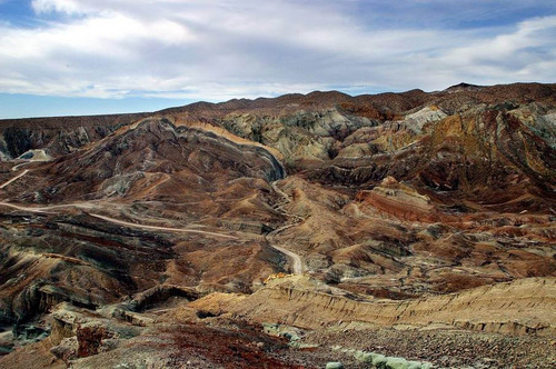 TrailsAndWater's profile picture. I love to escape the grind of the city behind and hit the trails. Summer, winter, hiking boots or ski boots.