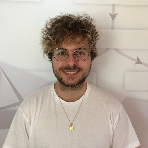 Anciennement #marketer, maintenant développeur #php #laravel #symfony #javascript
