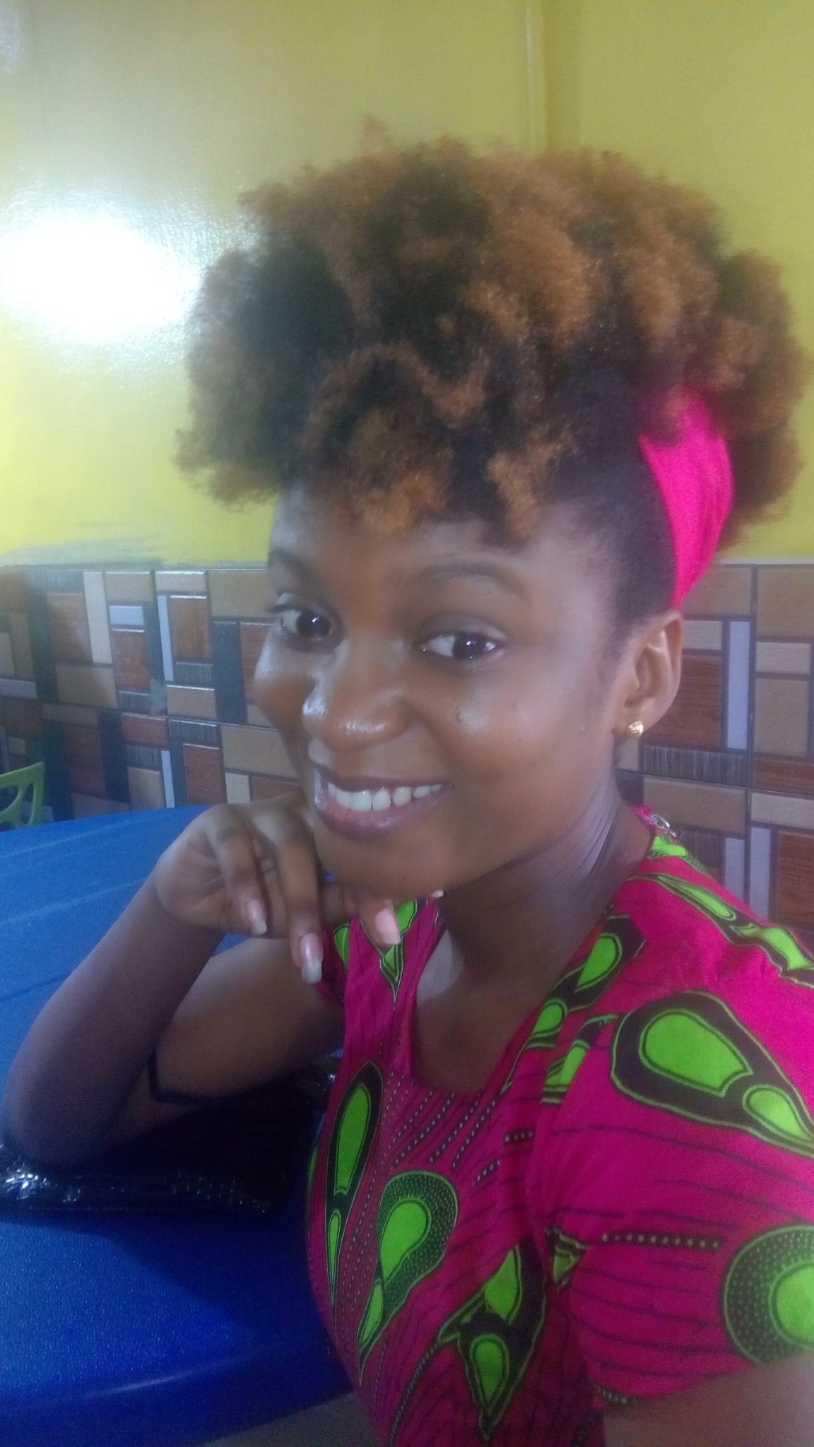Arnytah_'s profile picture. unravelling