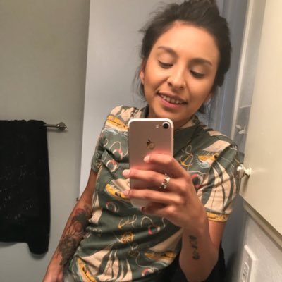 buddduhead8's profile picture. Keep that luv fl0wingg. 🌎