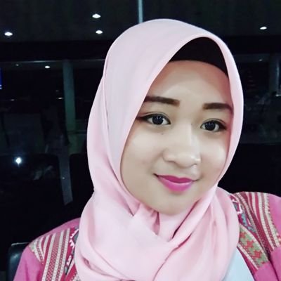 intanjunita99's profile picture. live. evil.ivel.