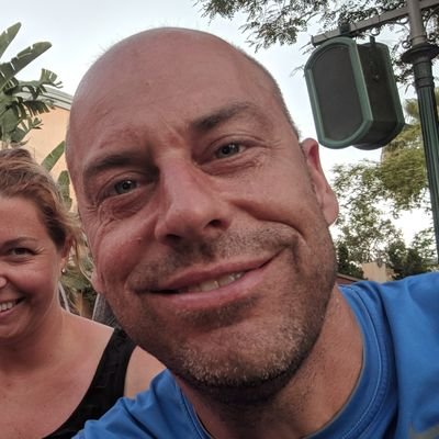 Tweeting about life, edu, politics, and investing. I also like funny stuff.