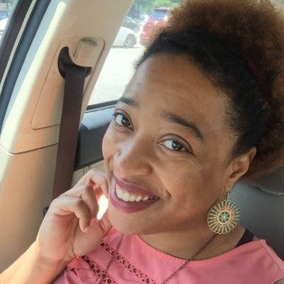Actor. Lighting Designer. Screenwriter. #ΔΣΘ #Activist #Queen hailing of Little Rock, AR #Founder of The Electric Diva.