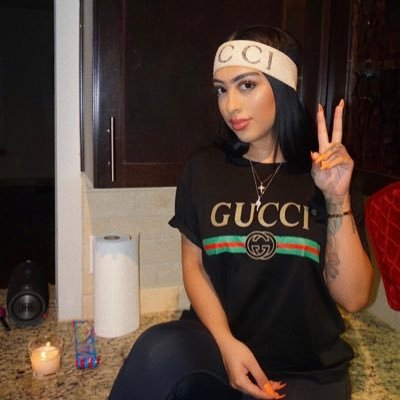 AnnaBreXO's profile picture. 