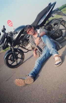 PavanrajW's profile picture. I'm small crazy..😅😂😉 me open book u can read essay..😍😋I'm finding someone special my dreamy girle..😄👸👰 in my romantic cool life ...☺☺