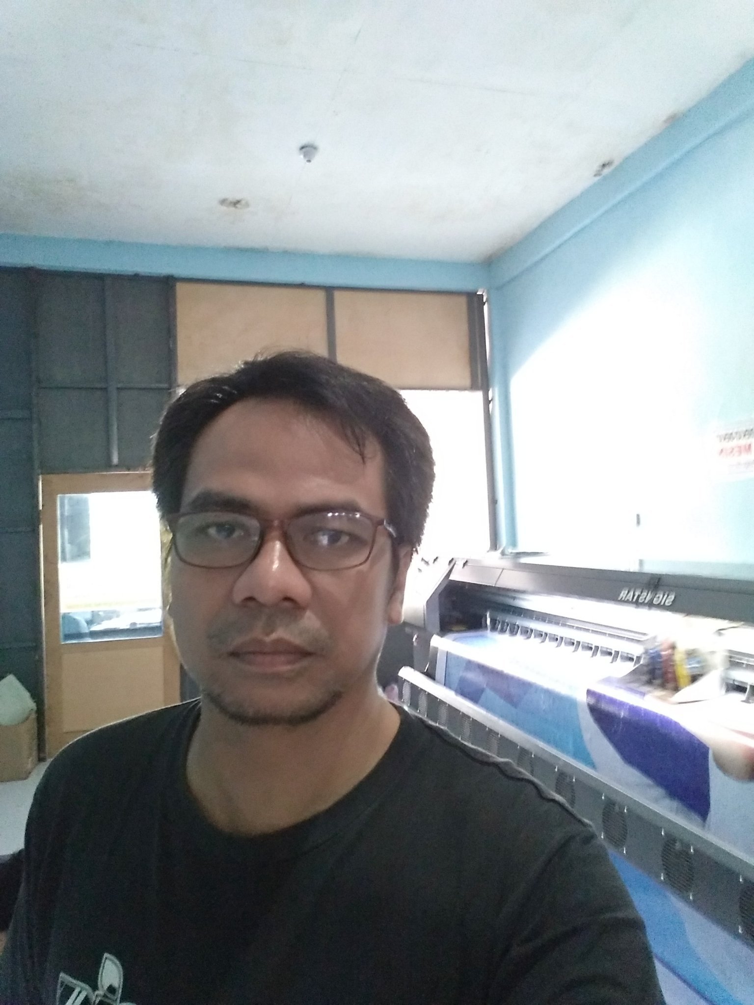 OnnyOscan3's profile picture. To de point