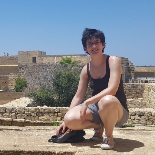 Ecologist and all-around outdoors enthusiast. Love wildlife, anatomy, long-distance hiking, food, languages, music, and books. She/ her, they/ them.