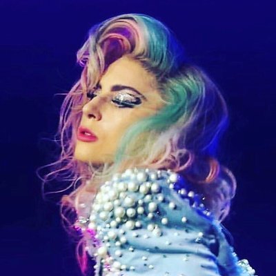 This account is all about Lady Gaga❤❤                     
(this is just a fanpage)