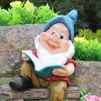 jeromesgnomes's profile picture. MNPS librarian, views are my own