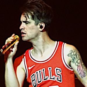 jedirwturns's profile picture. + losing the feeling of feeling unique.