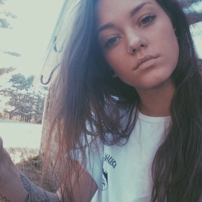 cled666's profile picture. just suckin on a chili dog.