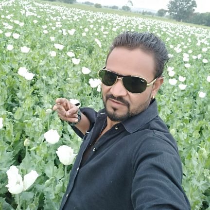 AliKhan91366205's profile picture. मोहब्बत अल्लाह से करो दुनिया एक धोखा है