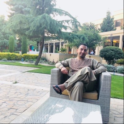 Azizi19378982's profile picture. 