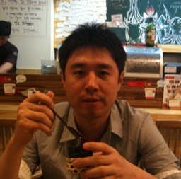 swssms's profile picture. 안녕하세요