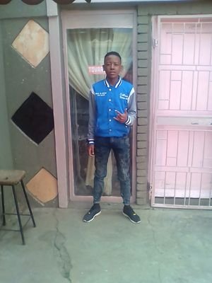 VUSI81213300's profile picture. 