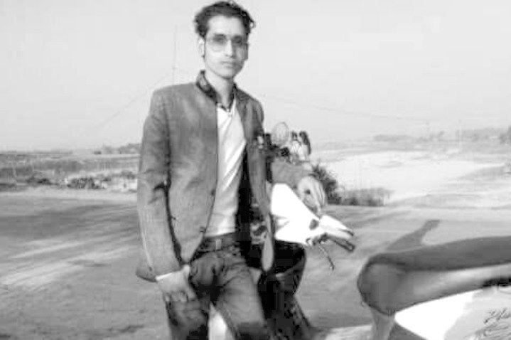 mtkmrmdl's profile picture. I am a student....