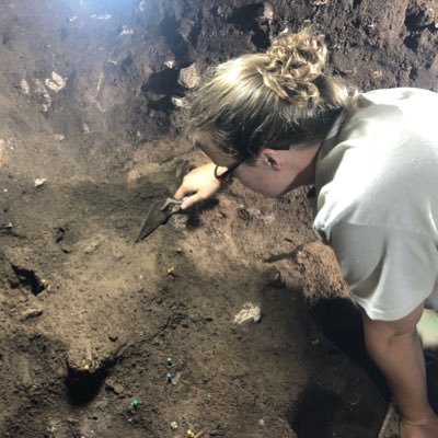 Neanderthal-loving biologist. PhD student on @London_NERC_DTP studying intraspecific variation in ape skull morphology at @UCLanthropology and @NHM_London