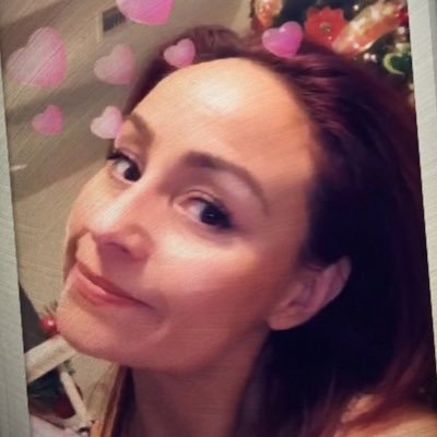 q_srita's profile picture. 🌊 Talkative introvert. Fabulous. Especially good napper 🌊