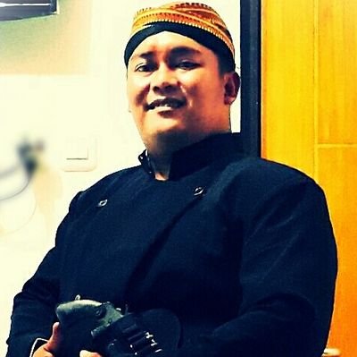 aprut_ki's profile picture. wong tegal....
32 th
😎 Rock 'n roll