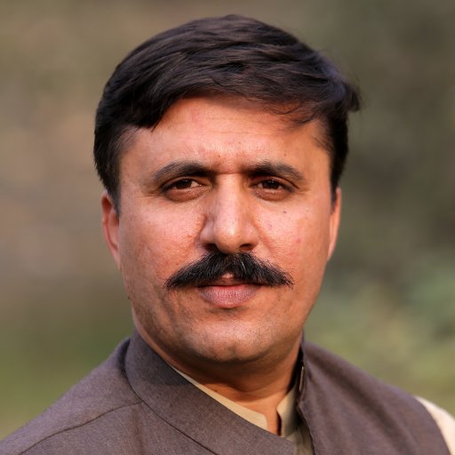 Journalist at Daily Dawn. Studied at Stanford, Sussex, UEP & Islamia College Peshawar. Recipient of Awards including APNS for investigative stories.