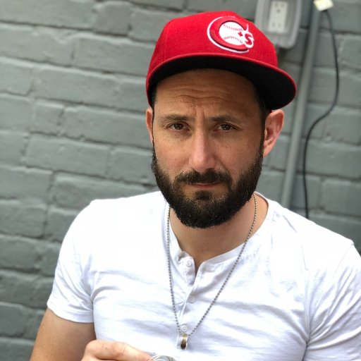 MicSalem's profile picture. This ought to be fun! :-)