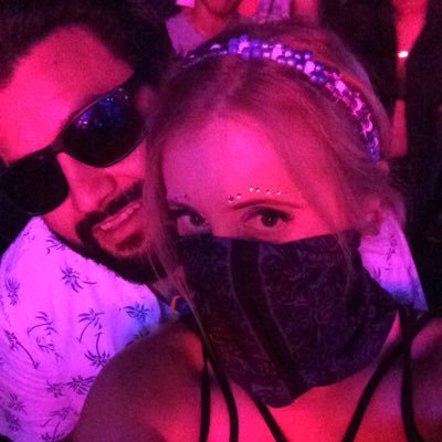 mizswiss's profile picture. Living to eat.