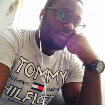 FerieVincent's profile picture. Fullstack dev, CEO of babicars, Amoureux de la technologie et du code, l’innovation est tout un art je suis donc un artiste 🎨 dans les règles de l'art.