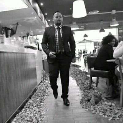 business man,Dad,husband and best DJ bookings nhladeshkanhlanhla @gmail.com