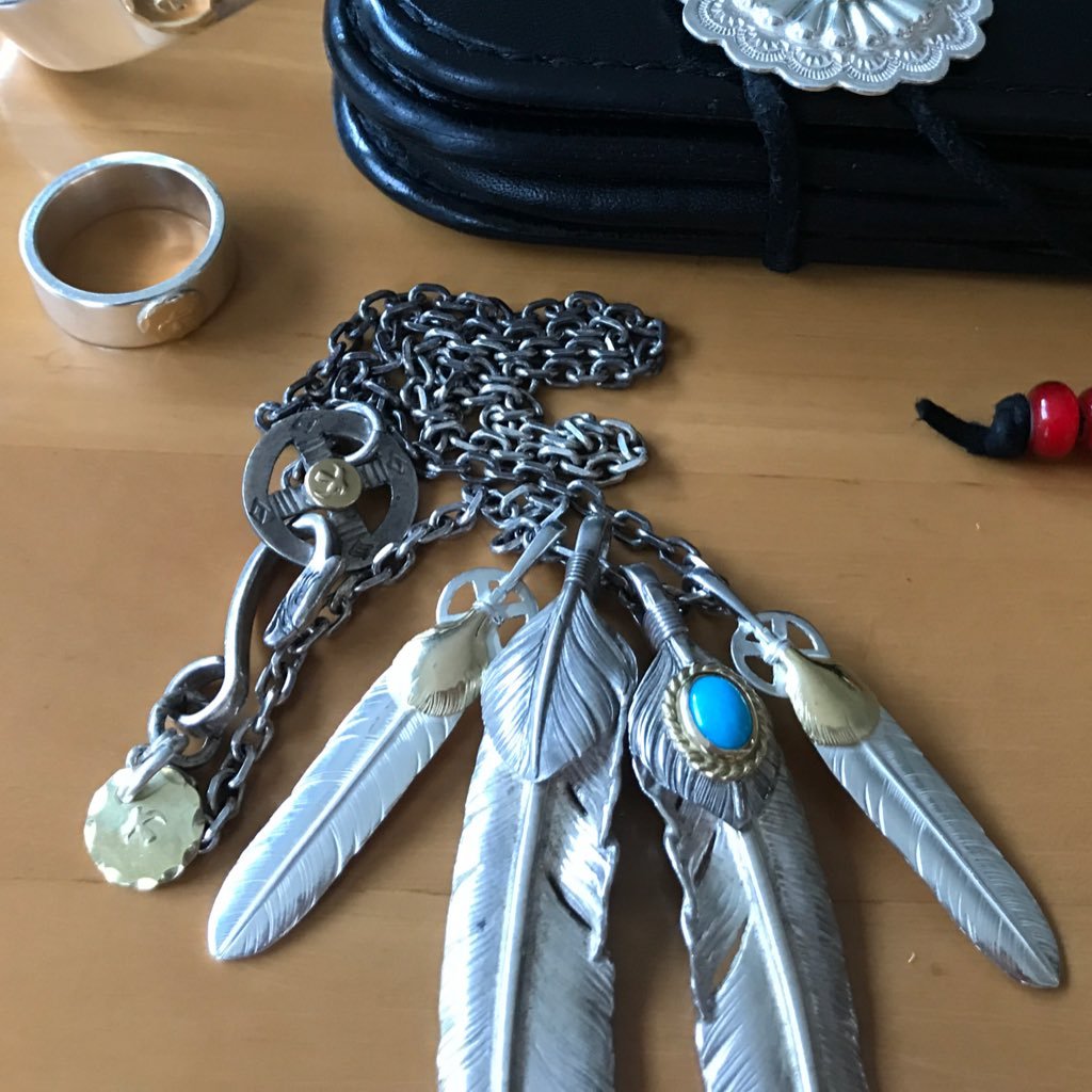 dee_goros's profile picture. ゴローズ欲しくて、たまに並びにいっています。ファーストゴローズは刻印メタル付きシルバーフェザーでした2018 3/24