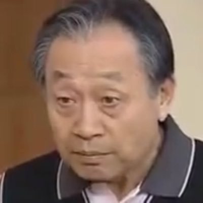 luckythegraydog's profile picture. 화 가 난 다