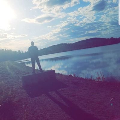 lars51386994's profile picture. hej alla vänner