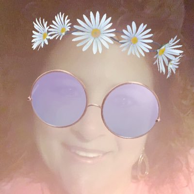 lizzidoo's profile picture. strong, smart, spiritual, and curly... follower of all things feathered... rejuvenated by surf and sand...
warrior for the weak or bedraggled...