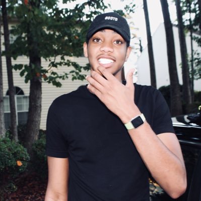 RioVuitton's profile picture. Atlanta based street style fashion blogger.