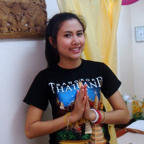 thebangkoksiam's profile picture. タイ古式マッサージのバンコクサイアムです。女性の方もお気軽に起こしください。中野駅北口1分です。ドコモと野村証券の間のセンチュリーの店舗が入ったビルの3階です。遊びにきてください。みんなバンコク出身者です。