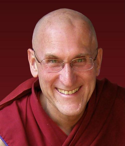 Tibetan Buddhist monk, practitioner, teacher, and medical doctor.
I was ordained as a Bikkshu by His Holiness the Dalai Lama in Bodh Gaya.チベット仏教僧、医師