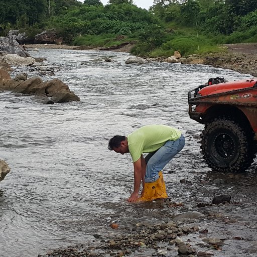 Tazlam_Santiko's profile picture. Seniman