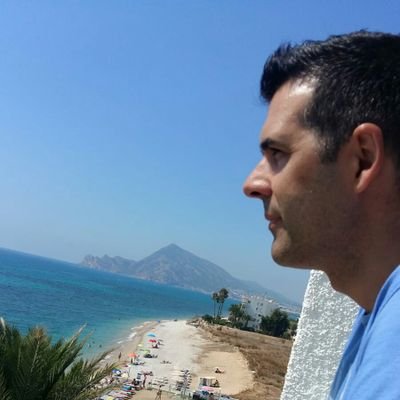 caminandosolo's profile picture. Programador, internauta y trader reciente :::