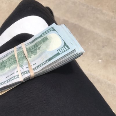 _taebandz's profile picture. 