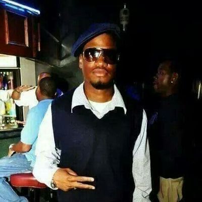 What's happening twitter I'm Jeff Morris I was 4/20/85 I'm a Taurus single and mingling i enjoy singing socializing meeting new people and cooking networking.