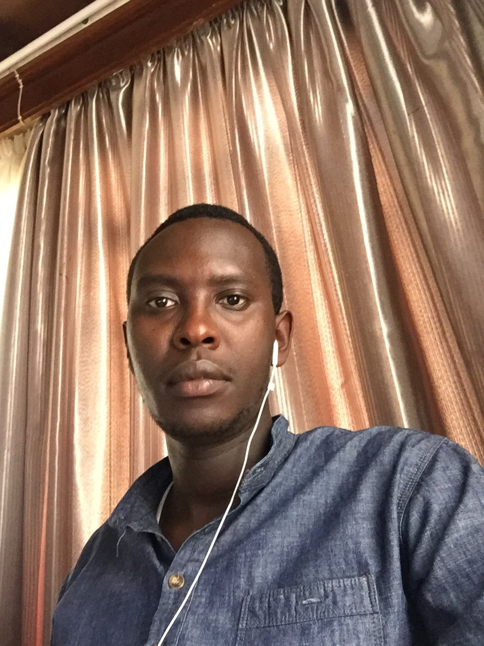 GatoniAlexis's profile picture. Christian.Urban planning and development expert. Follows politics but not affiliated. Likes learning. Hopes for change. PhD(ing) at the University of Geneva