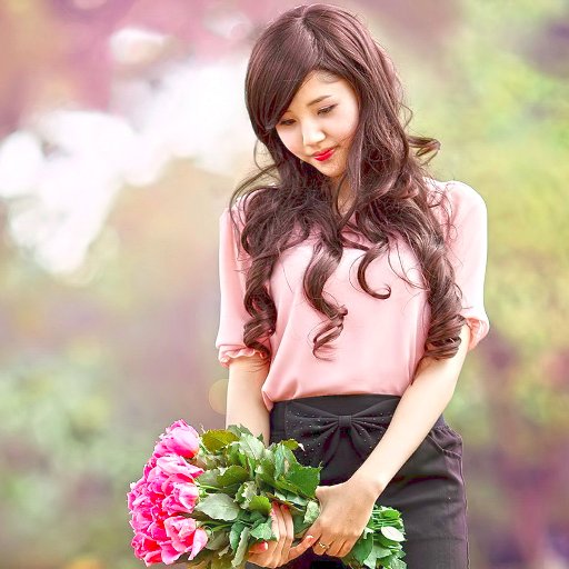 Belconi Florist is specialised in various services like Flower Arrangements, Wedding Decor, Office Arrangements, Home Floral Services, Flowers & Hamper, Basket