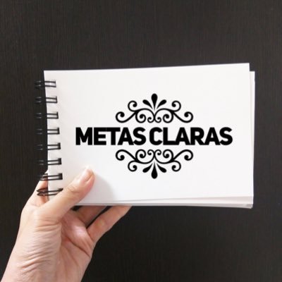 Piensa positivo y lograrás tener #MetasClaras... 🔜