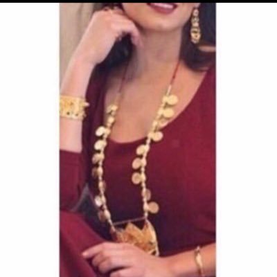 الله وهبنيّ حُب القصيد وحبه الزايـد .
