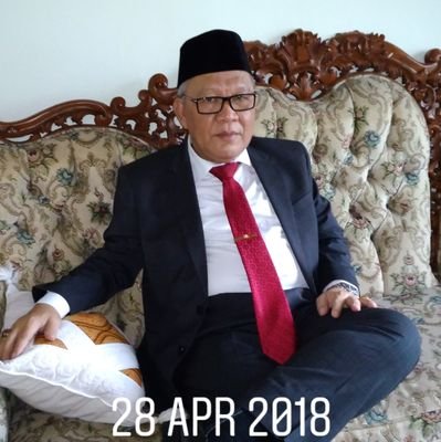 rayendra1661958's profile picture. 