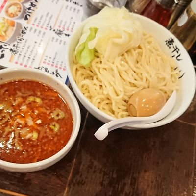 ラーメンつけ麺美味しいものの情報収集アカウントです。
つけ麺大好きと言いつつ麺類、カレー、チョコミント、パクチー、激辛混在。
インスタやってます。